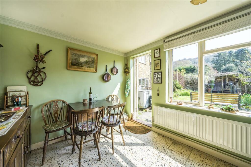 2 bedroom terraced house for sale in Stocks Road, Aldbury, Tring, HP23