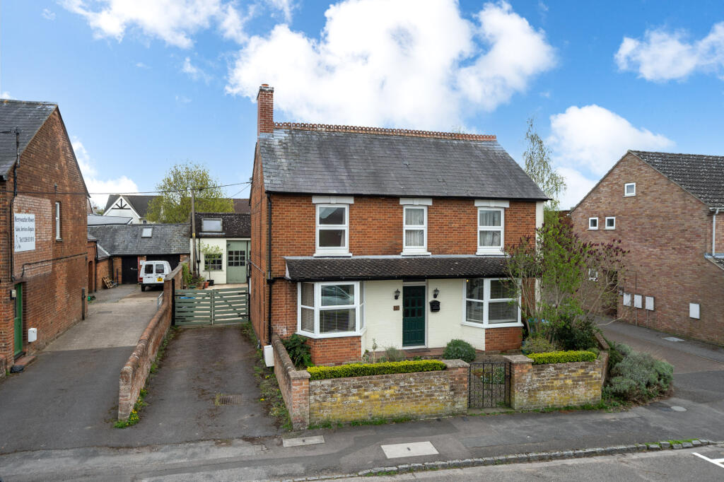 Main image of property: Brook Street, Aston Clinton, Aylesbury