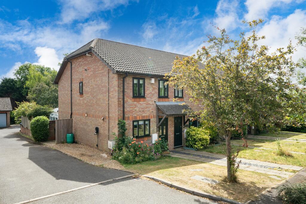 Main image of property: Field End Close, Wigginton, Tring