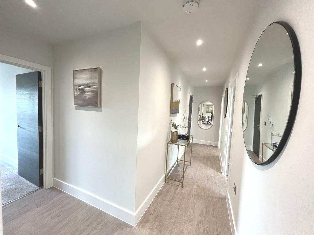 2 bedroom apartment for sale in Asplands Close, Woburn Sands, Milton