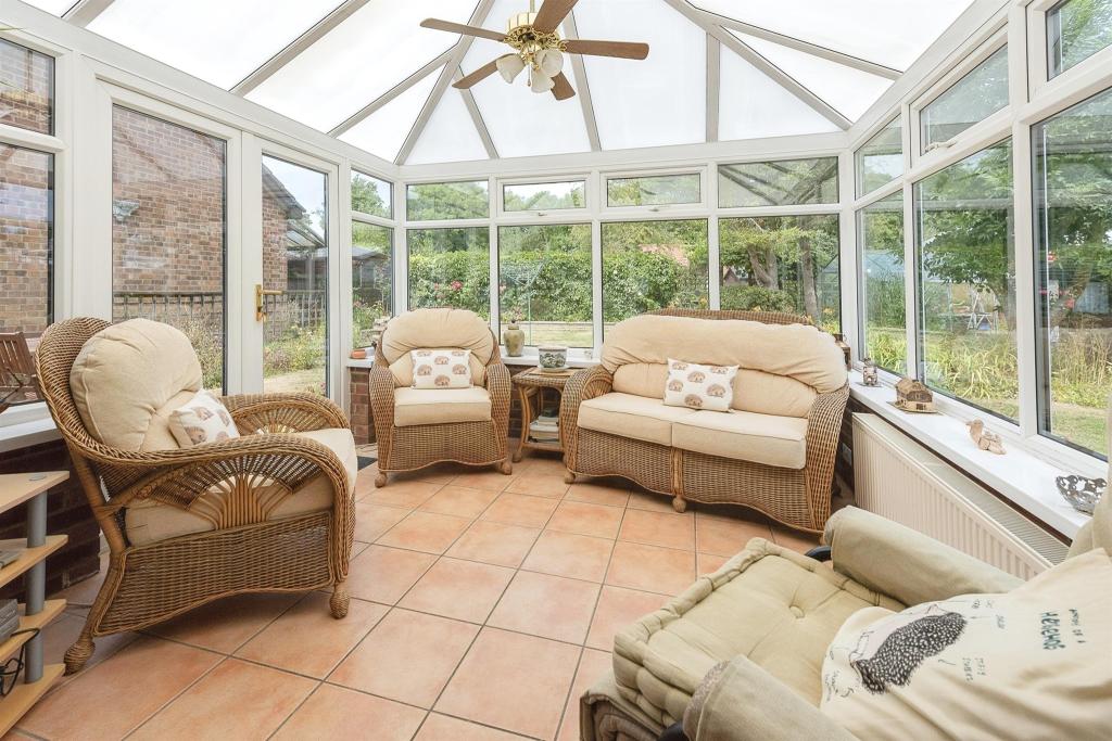 3 bedroom detached bungalow for sale in Burston Road, Shimpling, Diss, IP21