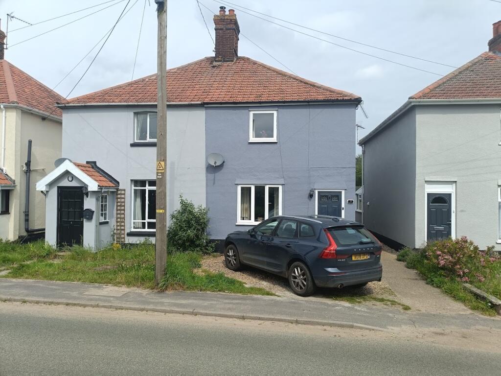 3 bedroom semidetached house for sale in Lower Rose Lane, Palgrave