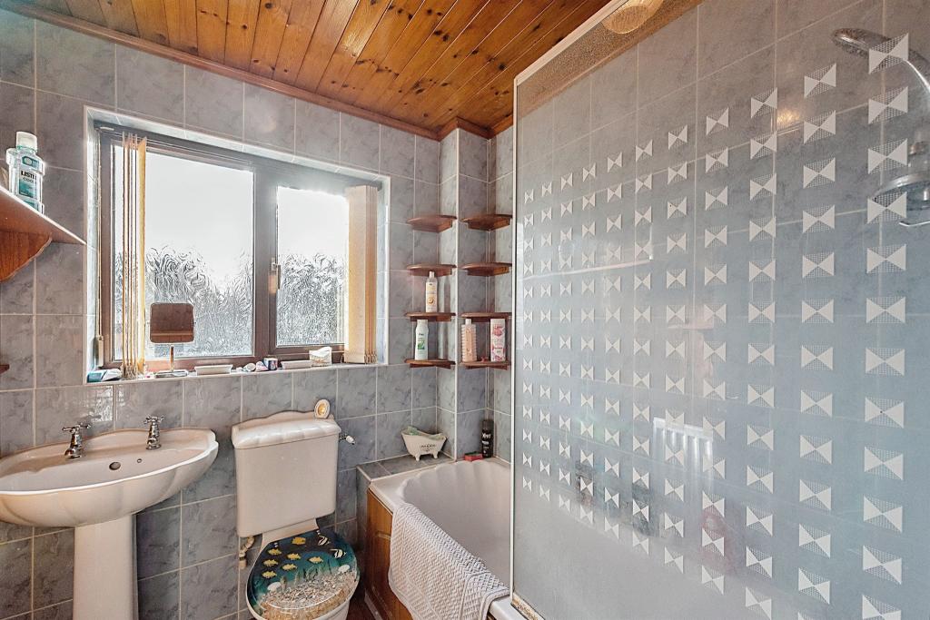 3 bedroom detached house for sale in Henry Ward Road, Harleston, IP20