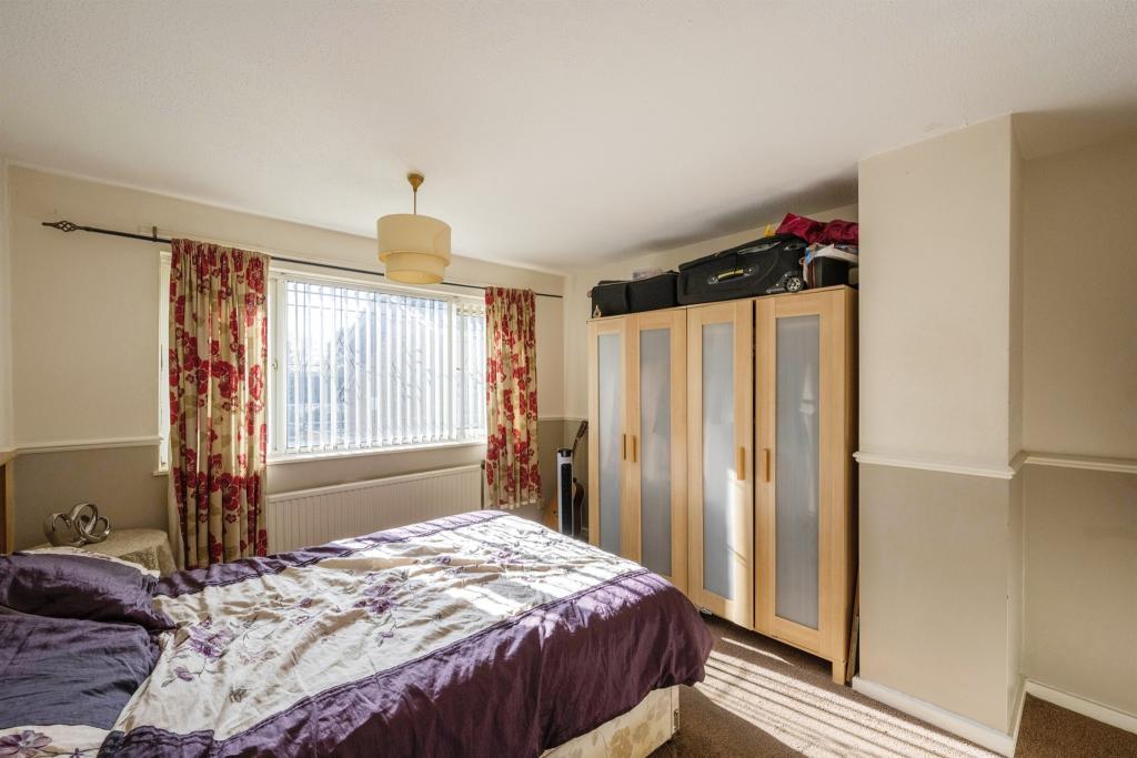 3 bedroom end of terrace house for sale in Beech Road, Campsall