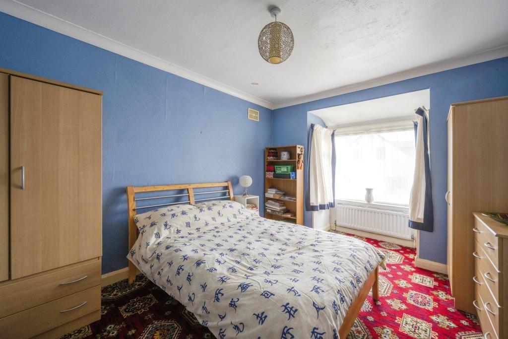 3 bedroom detached bungalow for sale in The Grove, Wheatley Hills