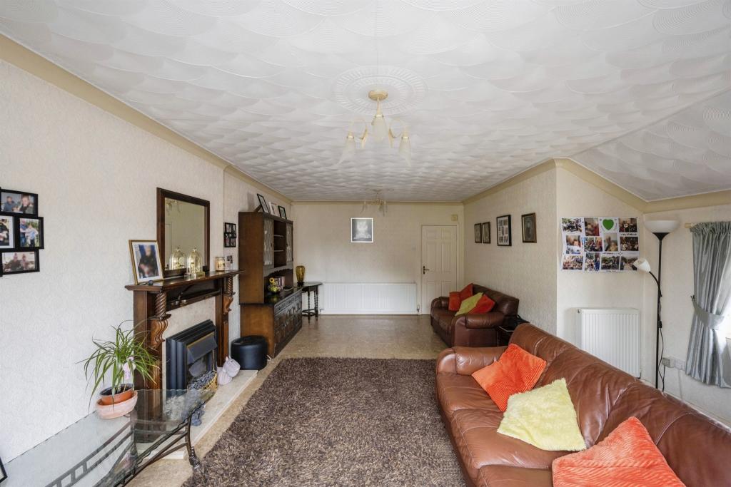 3 bedroom detached bungalow for sale in The Grove, Wheatley Hills