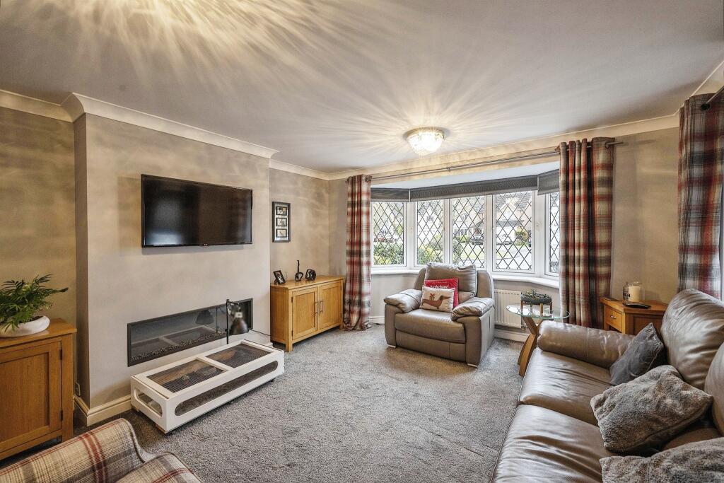 4 bedroom detached house for sale in Bracken Close, Branton, Doncaster, DN3