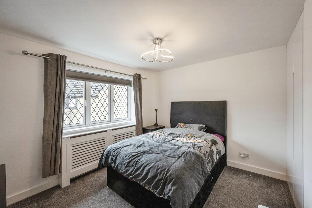 4 bedroom detached house for sale in Bracken Close, Branton, Doncaster, DN3