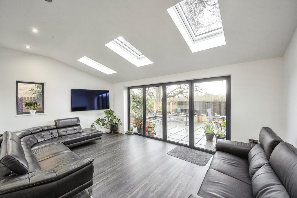 4 bedroom detached house for sale in Bracken Close, Branton, Doncaster, DN3