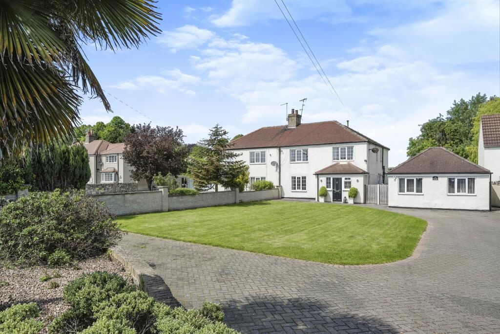 6 bedroom semidetached house for sale in Barnsley Road, Marr