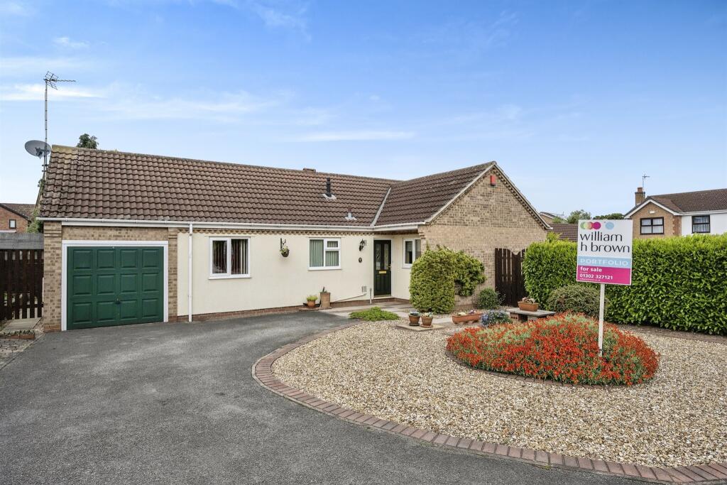 3 bedroom detached bungalow for sale in Torne Close, Cantley, Doncaster