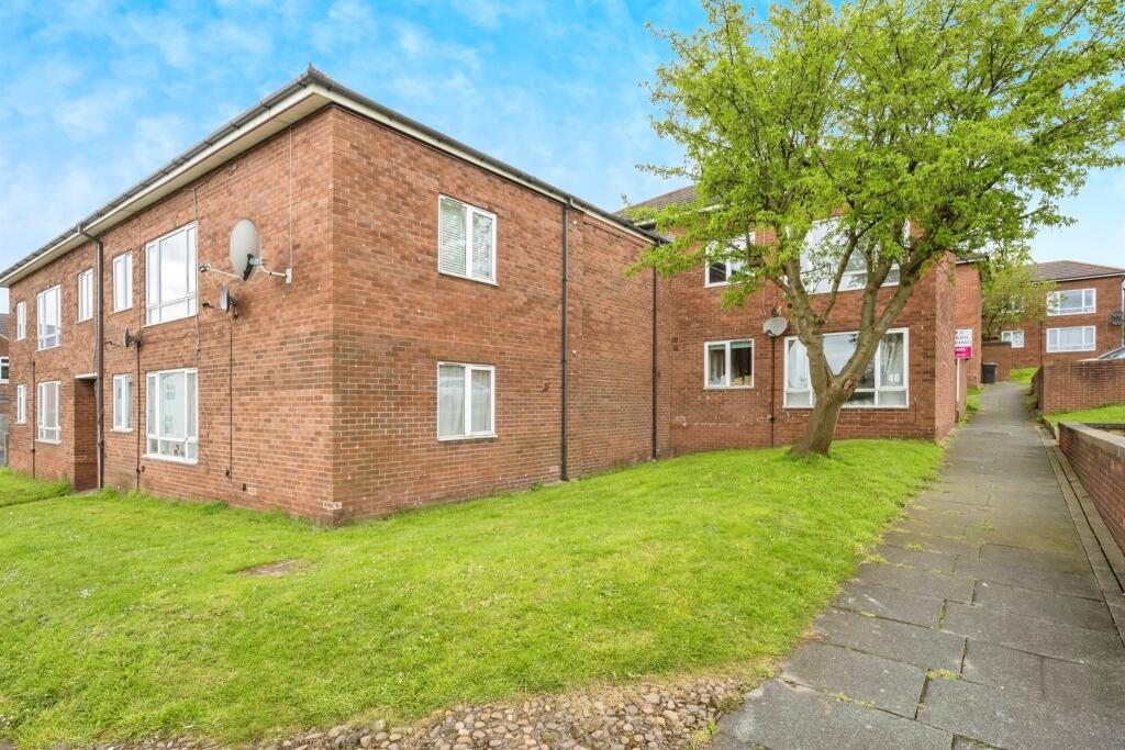 2 bedroom apartment for sale in Queen Street, Balby, Doncaster, DN4