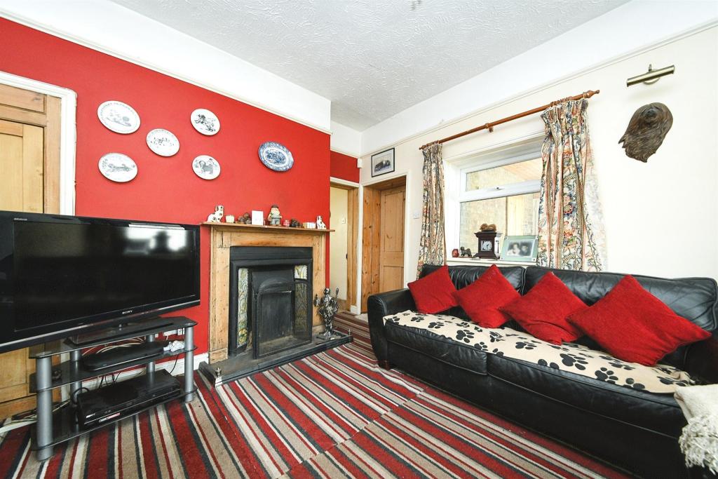 3 bedroom detached bungalow for sale in Ely Road, Hilgay, Downham