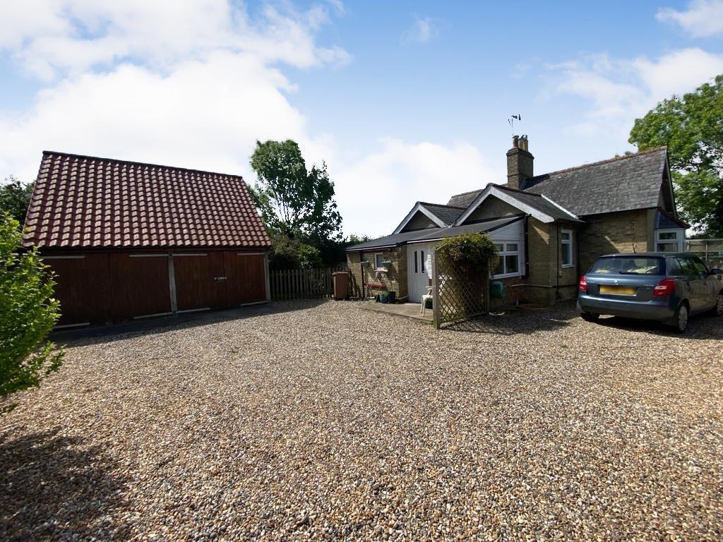 3 bedroom detached bungalow for sale in Ely Road, Hilgay, Downham Market, PE38