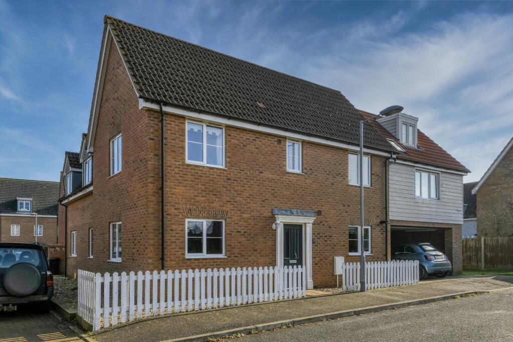 5 bedroom detached house for sale in Coriander Road, Downham Market, PE38