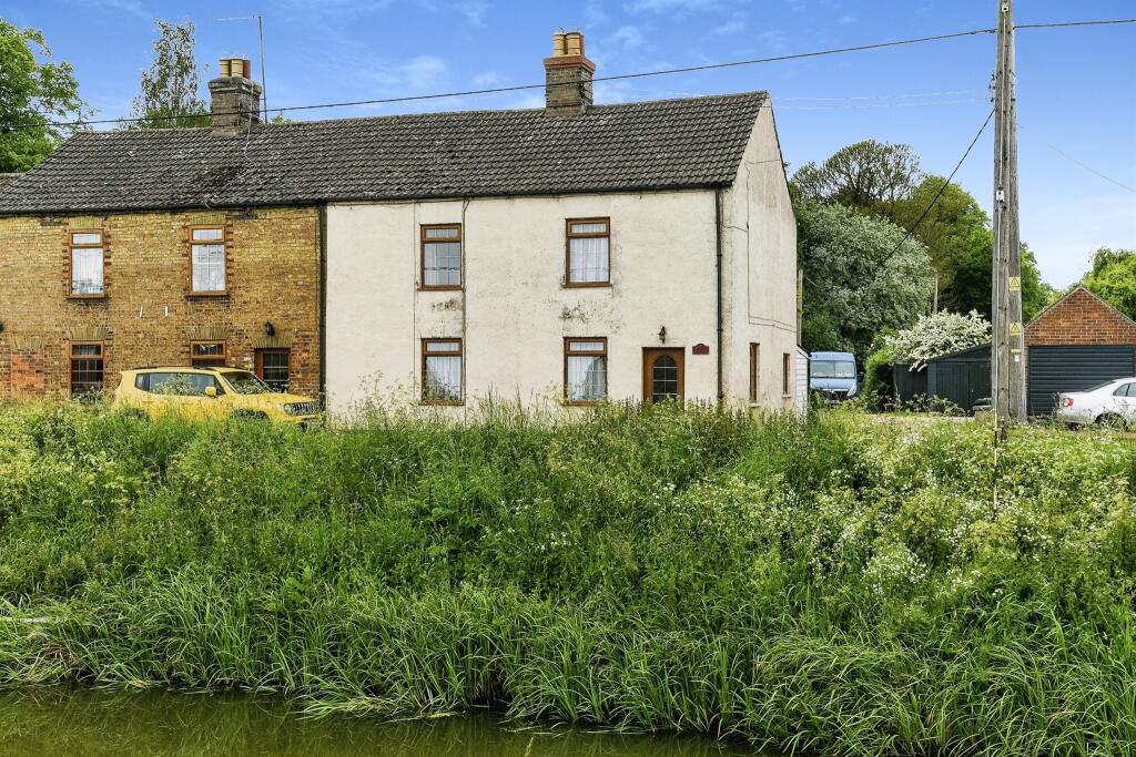 3 bedroom character property for sale in Town Street, Upwell, Wisbech, PE14