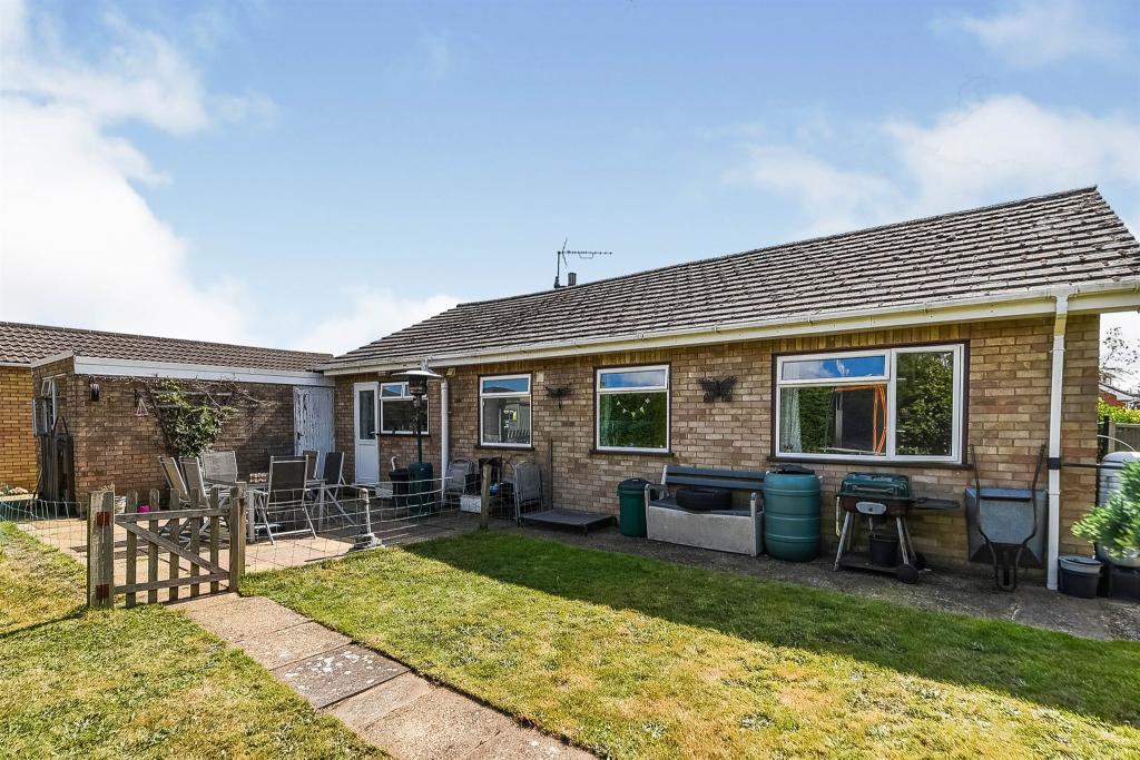4 bedroom detached bungalow for sale in Glebe Road, Downham Market, PE38