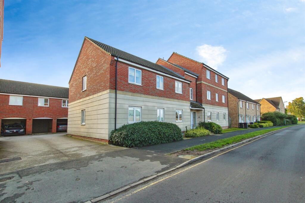 2 bedroom flat for sale in Parsons Lane, Littleport, Ely, CB6