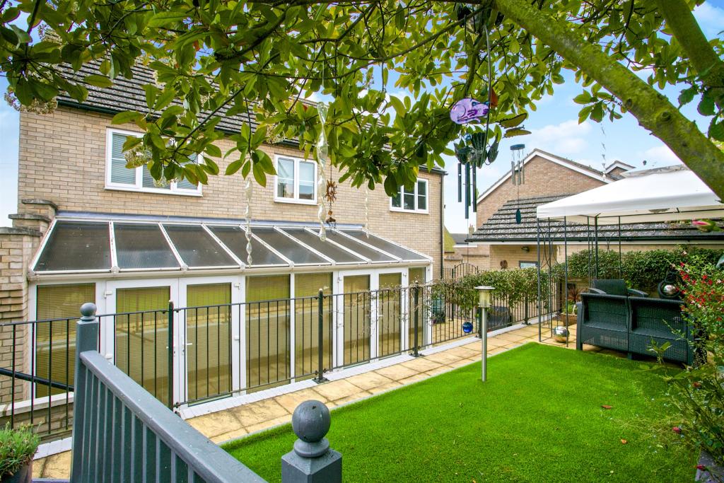 4 bedroom detached house for sale in The Row, Sutton, ELY, CB6