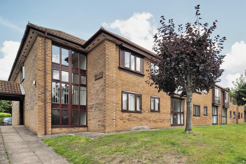 2 bedroom apartment for sale in London Road, Amesbury, Salisbury, SP4