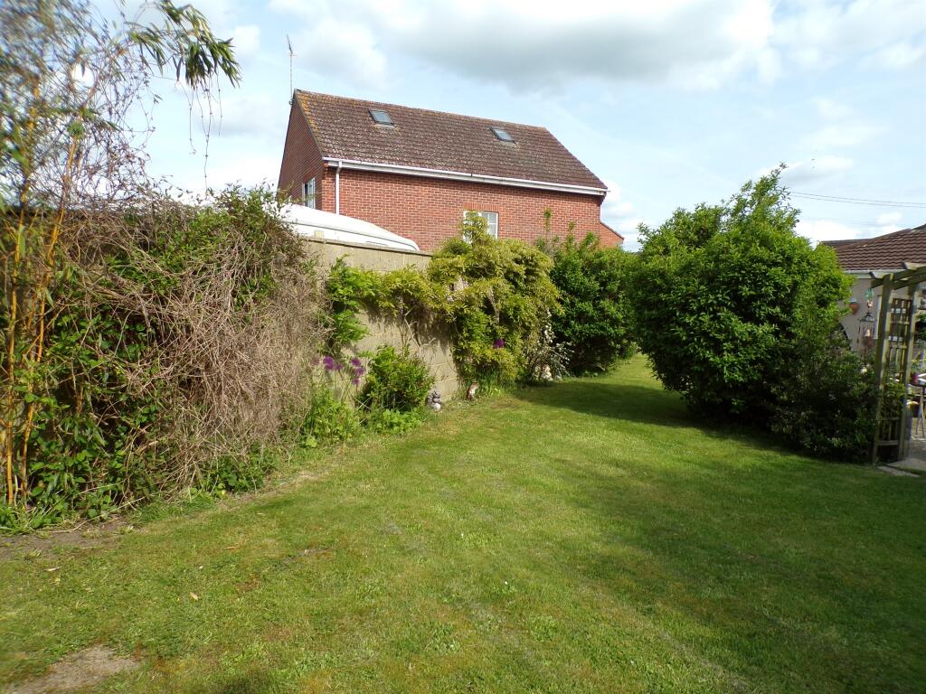 4 bedroom detached bungalow for sale in Poores Road, Durrington