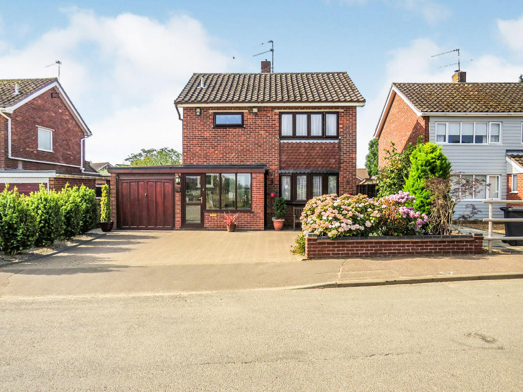 4 bedroom detached house for sale in Rudham Stile Lane, Fakenham, NR21