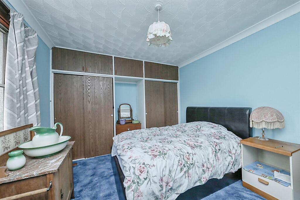 4 bedroom detached house for sale in Dereham Road, Pudding Norton