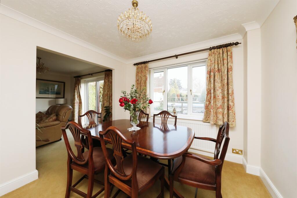 5 bedroom detached house for sale in Bagthorpe Road, East Rudham, King's Lynn, PE31