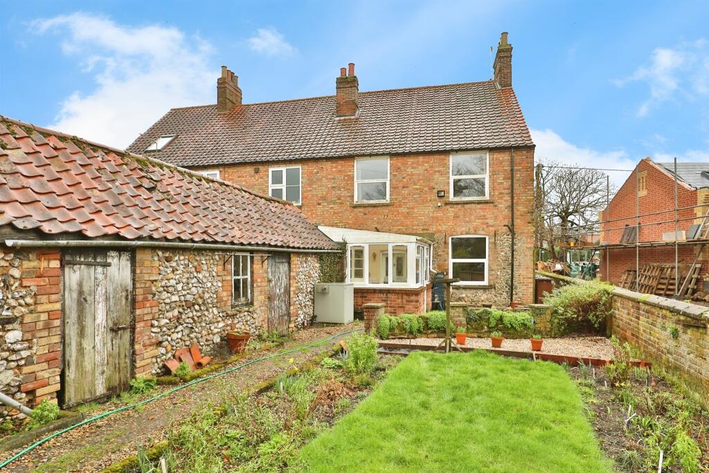 3 bedroom semidetached house for sale in School Road, East Rudham, KING'S LYNN, PE31