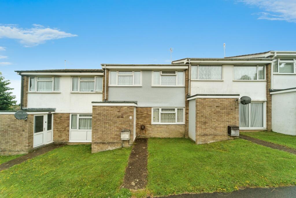 Main image of property: Carfax Close, Bexhill-On-Sea