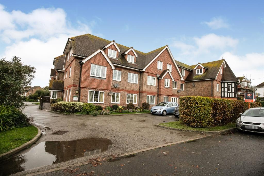 2 bedroom flat for sale in Hastings Road, BexhillOnSea, TN40