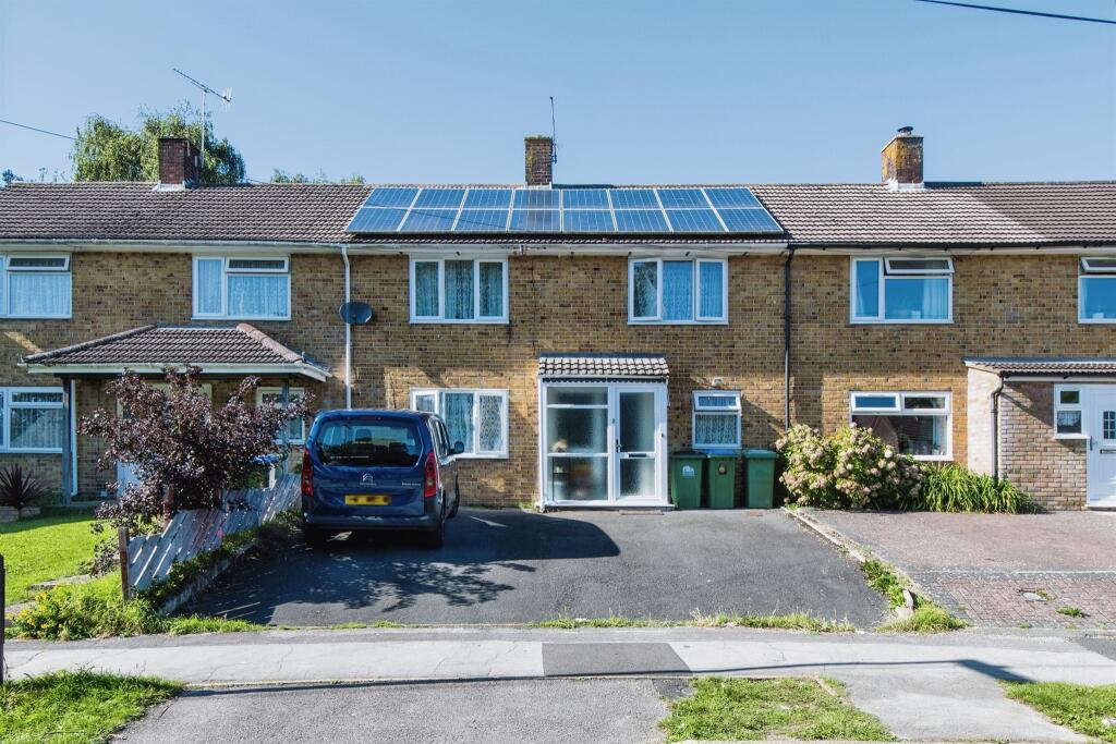 4 bedroom terraced house for sale in Heywood Green, Southampton, SO19