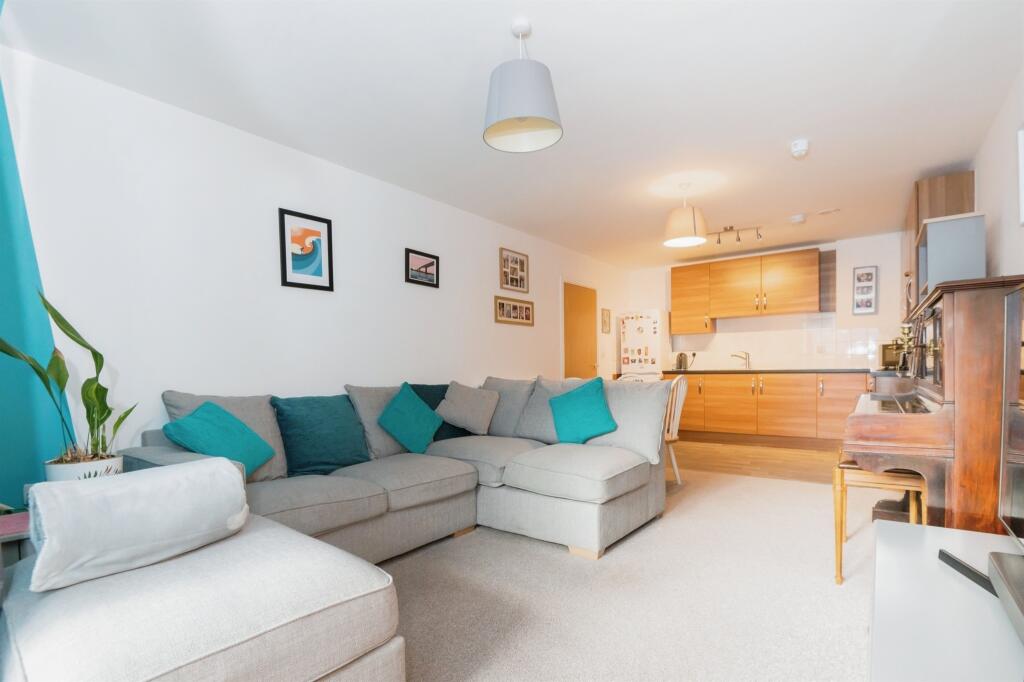 Main image of property: Centenary Plaza, Southampton