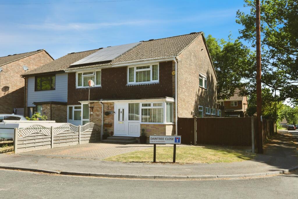 Main image of property: Daintree Close, Southampton