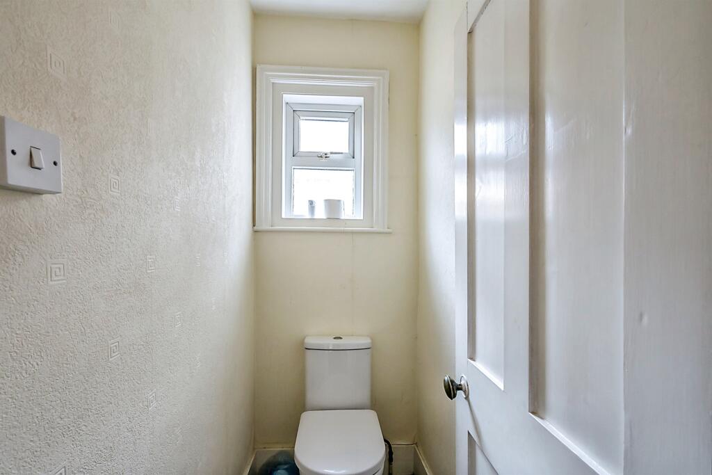 4 bedroom terraced house for sale in Highfield Road, Bognor Regis, PO22