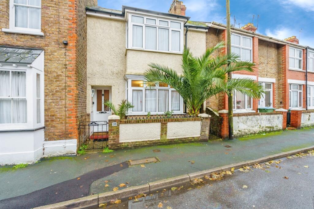 3 bedroom terraced house for sale in William Street, Bognor Regis, PO21