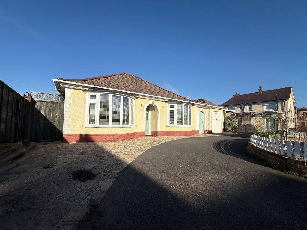 Main image of property: Roundle Road, Bognor Regis