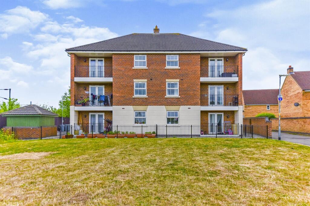 2 bedroom apartment for sale in Hudson Way, Grantham, NG31