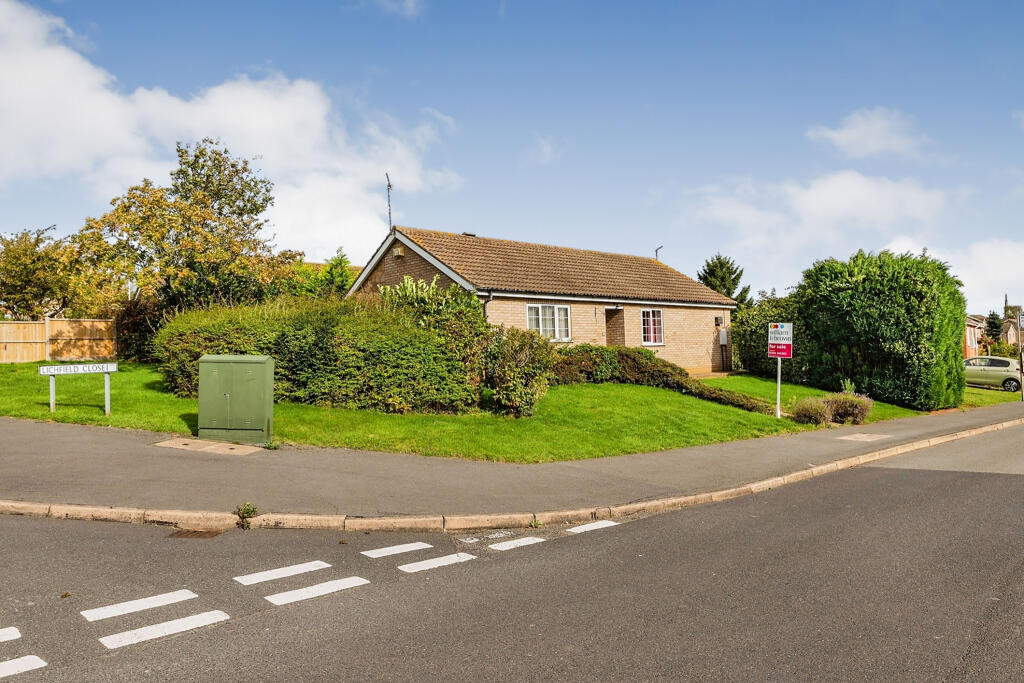 3 bedroom detached bungalow for sale in Winchester Road, Grantham, NG31