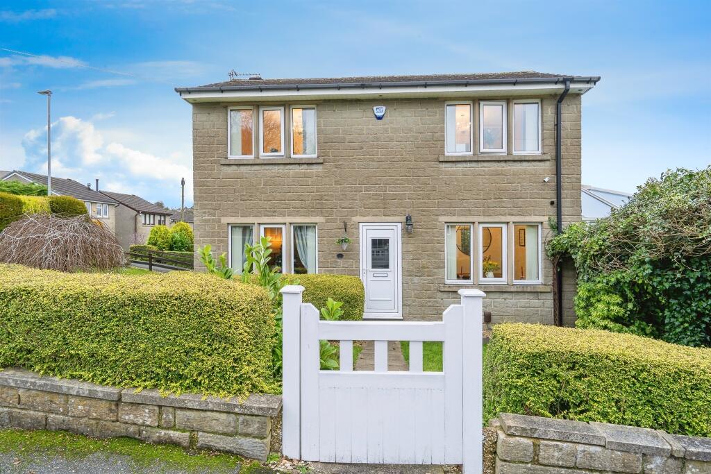 Additional property image - Pennine Close, Queensbury, Bradford