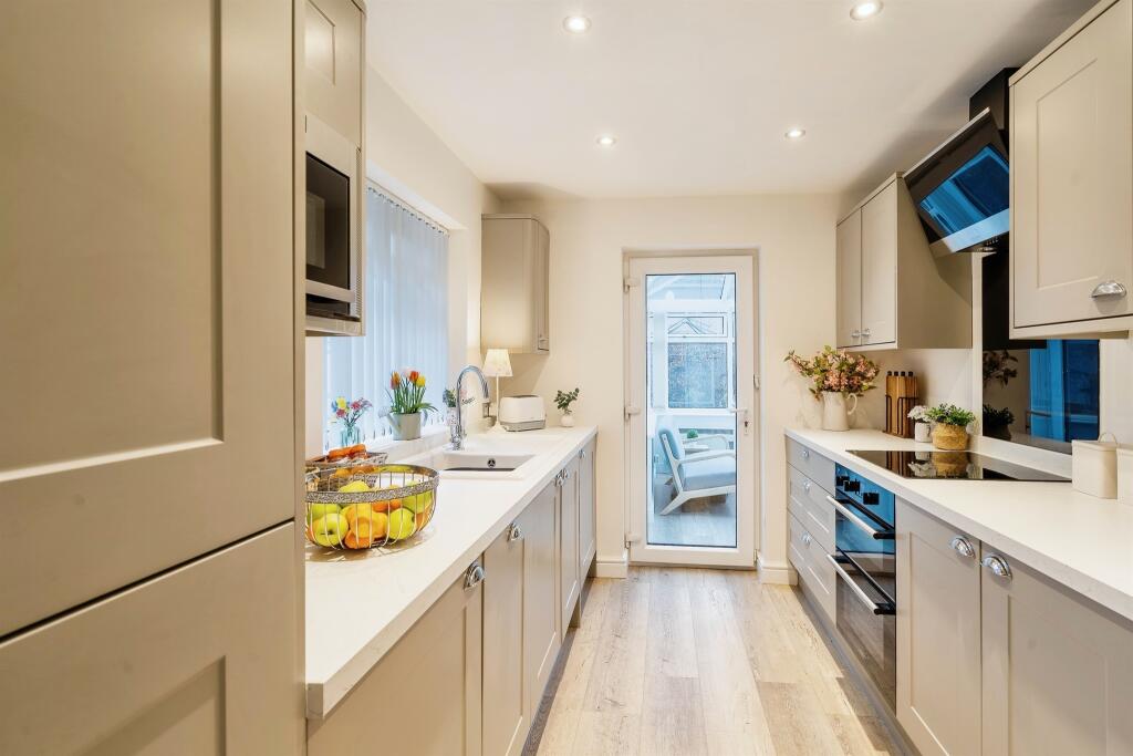 Additional property image - Pennine Close, Queensbury, Bradford