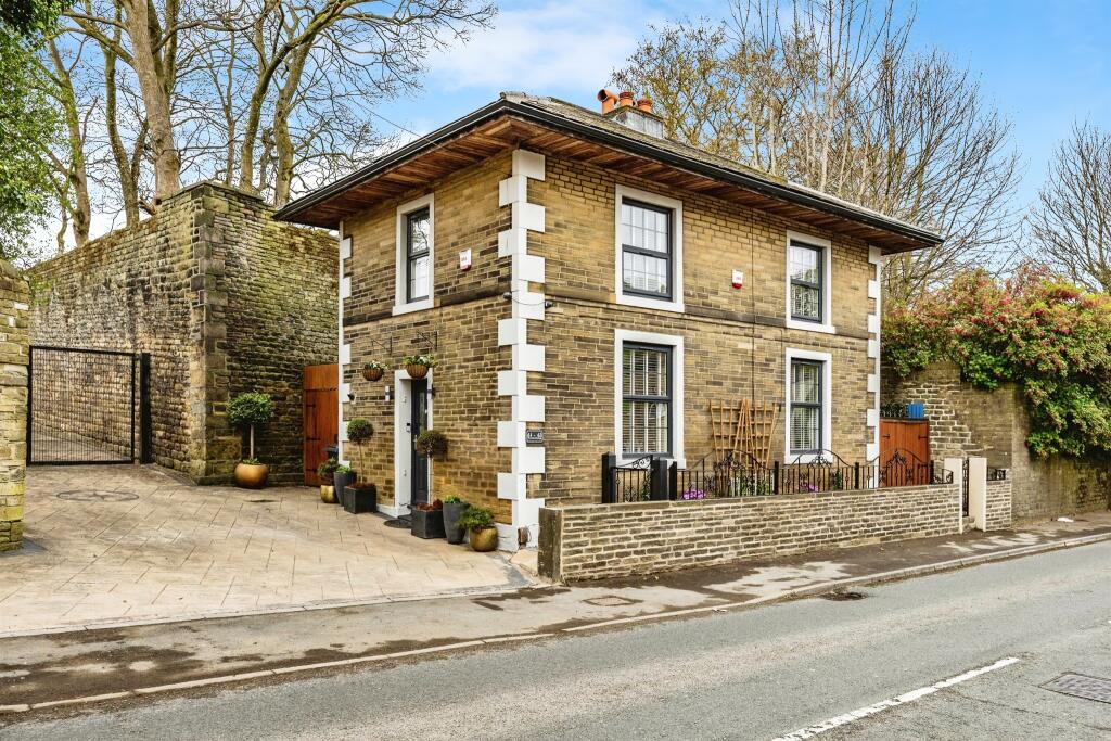 Main image of property: Ovenden Road, Halifax