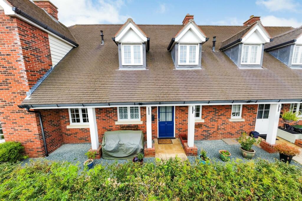 2 bedroom terraced house for sale in Dame Mary Walk, Halstead, CO9
