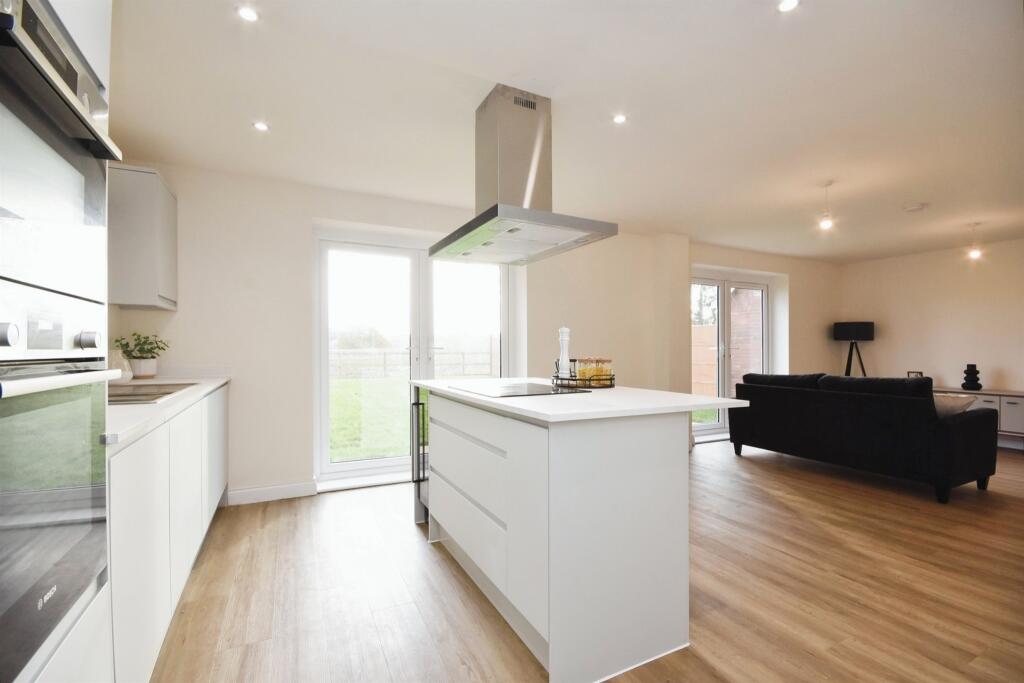 Additional property image - Elizabeth Place, Gosfield, Halstead