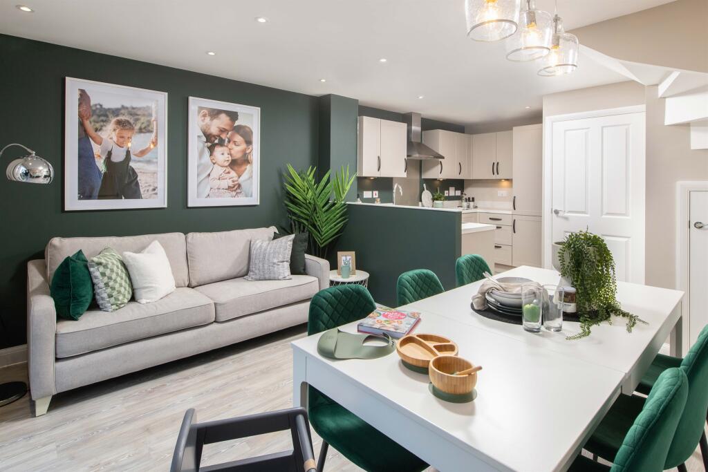 Additional property image - Languard View, Low Road, Harwich