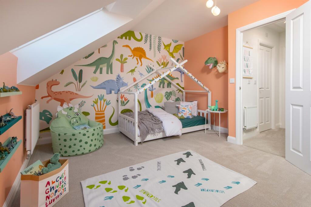 Additional property image - Languard View, Low Road, Harwich