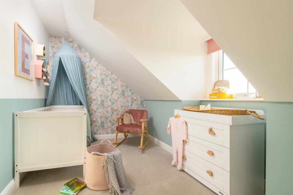 Additional property image - Languard View, Low Road, Harwich
