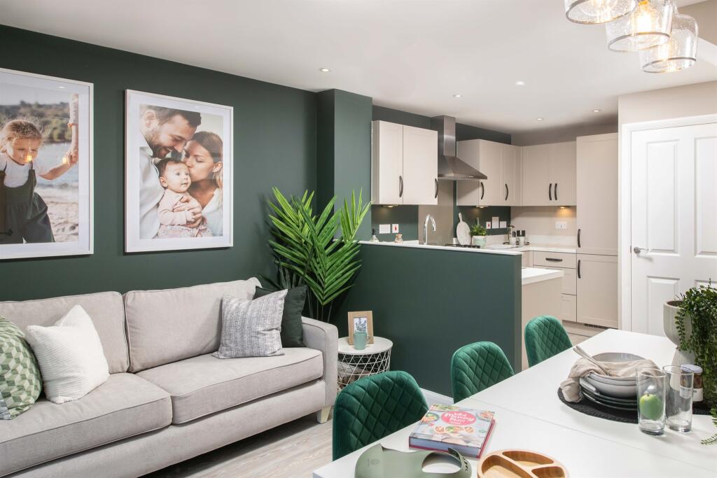 Additional property image - Languard View, Low Road, Harwich