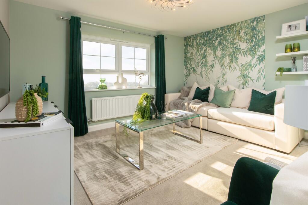 Additional property image - Languard View, Low Road, Harwich