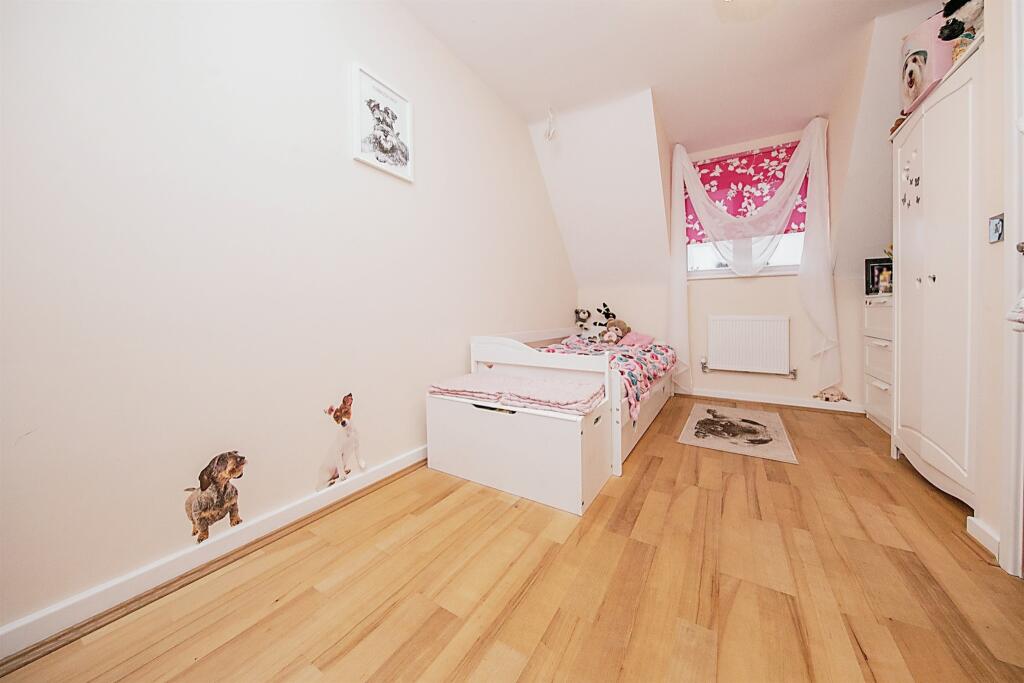 Additional property image - Rose Gardens, Harwich